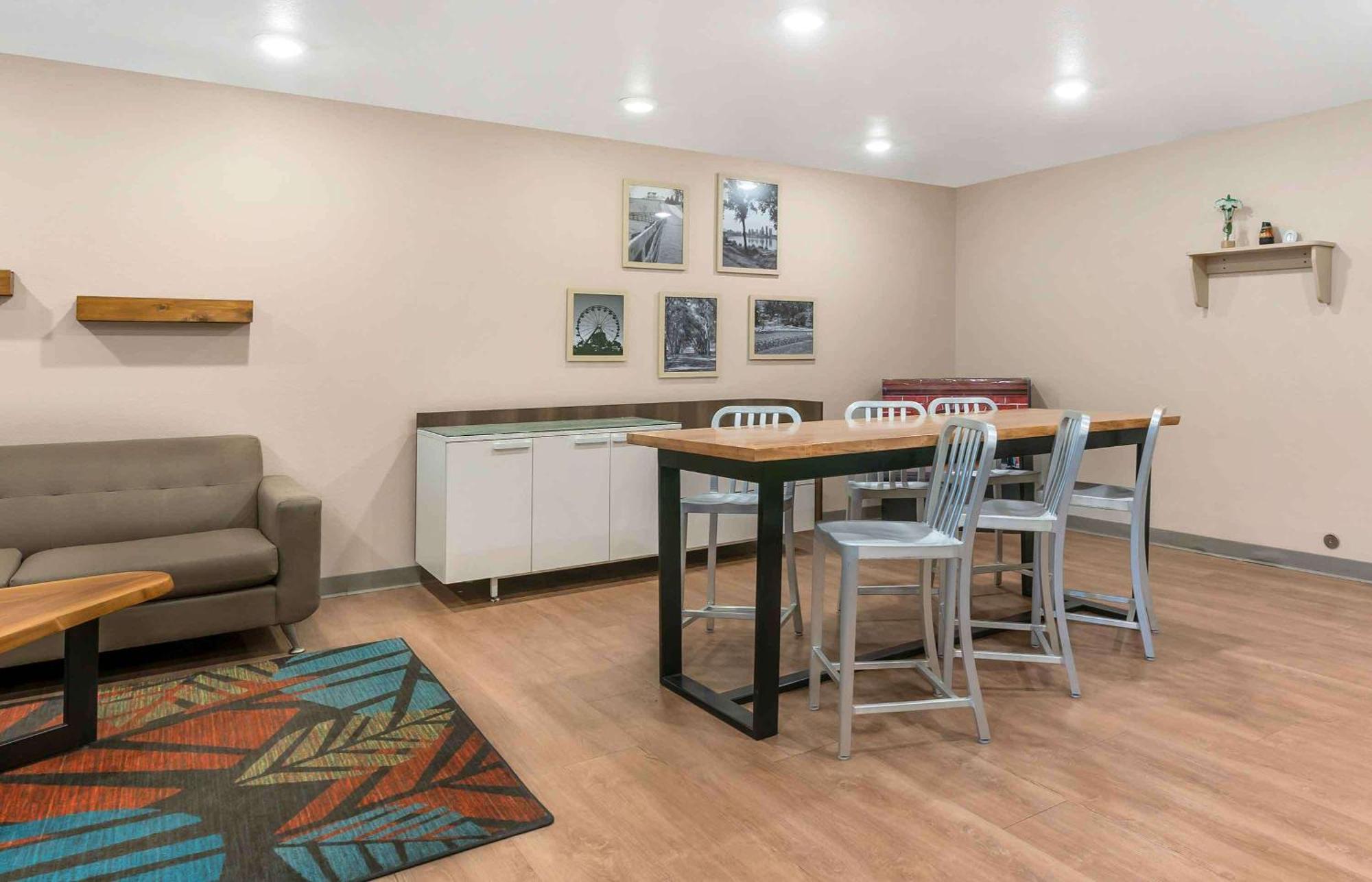 Extended Stay America Select Suites - Louisville - Airport Zewnętrze zdjęcie